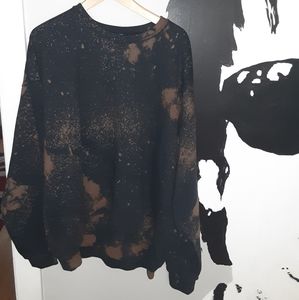 Black bleached sweatshirt